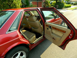 Illustration for article titled For $2,200, This 1991 Sterling 827SLi Could Become A Legend